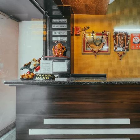 ורנאסי Hotel S L E Residency מראה חיצוני תמונה