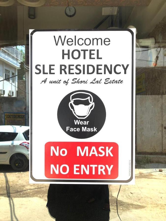 ורנאסי Hotel S L E Residency מראה חיצוני תמונה